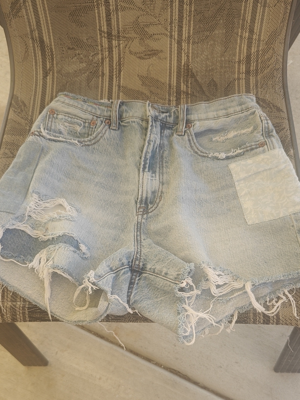 American Eagle Outfitters Highest Rise 90's Boyfriend Short Size 6